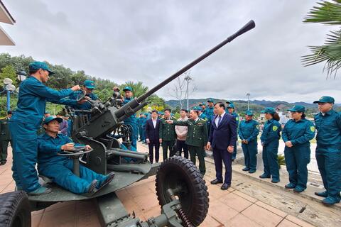 Công bố Quyết định thành lập Đại đội Dân quân pháo phòng không 37mm-1, huyện Na Hang