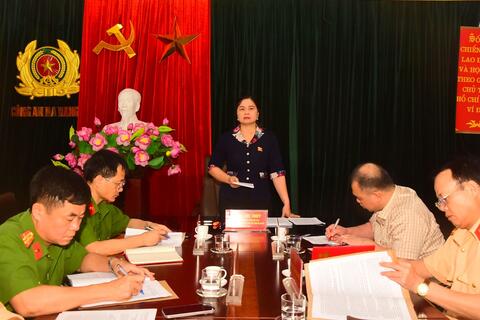 Đoàn giám sát chuyên đề của Đại biểu Quốc hội tỉnh làm việc tại huyện Na Hang