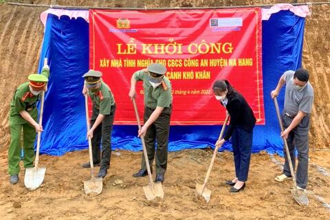 Công an huyện Na Hang: Khởi công xây dựng nhà tình nghĩa cho cán bộ chiến sỹ có hoàn cảnh khó khăn